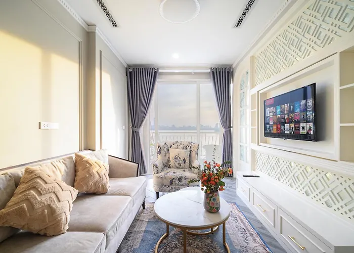 Luxe Paradise Suites Xuan Dieu
